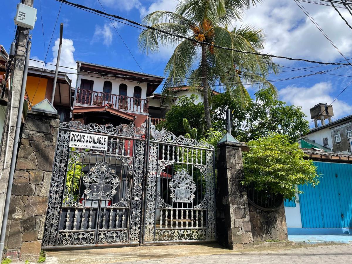 Flamingo Guest House Unawatuna Bagian luar foto