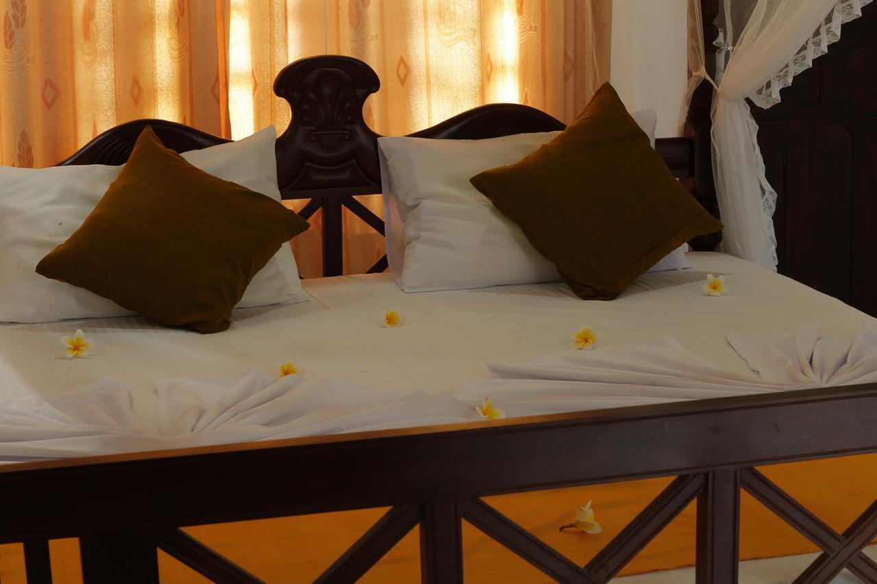 Flamingo Guest House Unawatuna Ruang foto